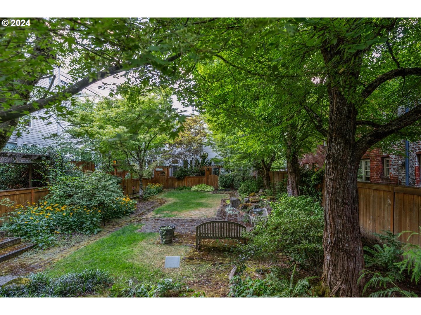 2797 Northwest Thurman Street Portland, OR 97210 - Photo 13 of 41