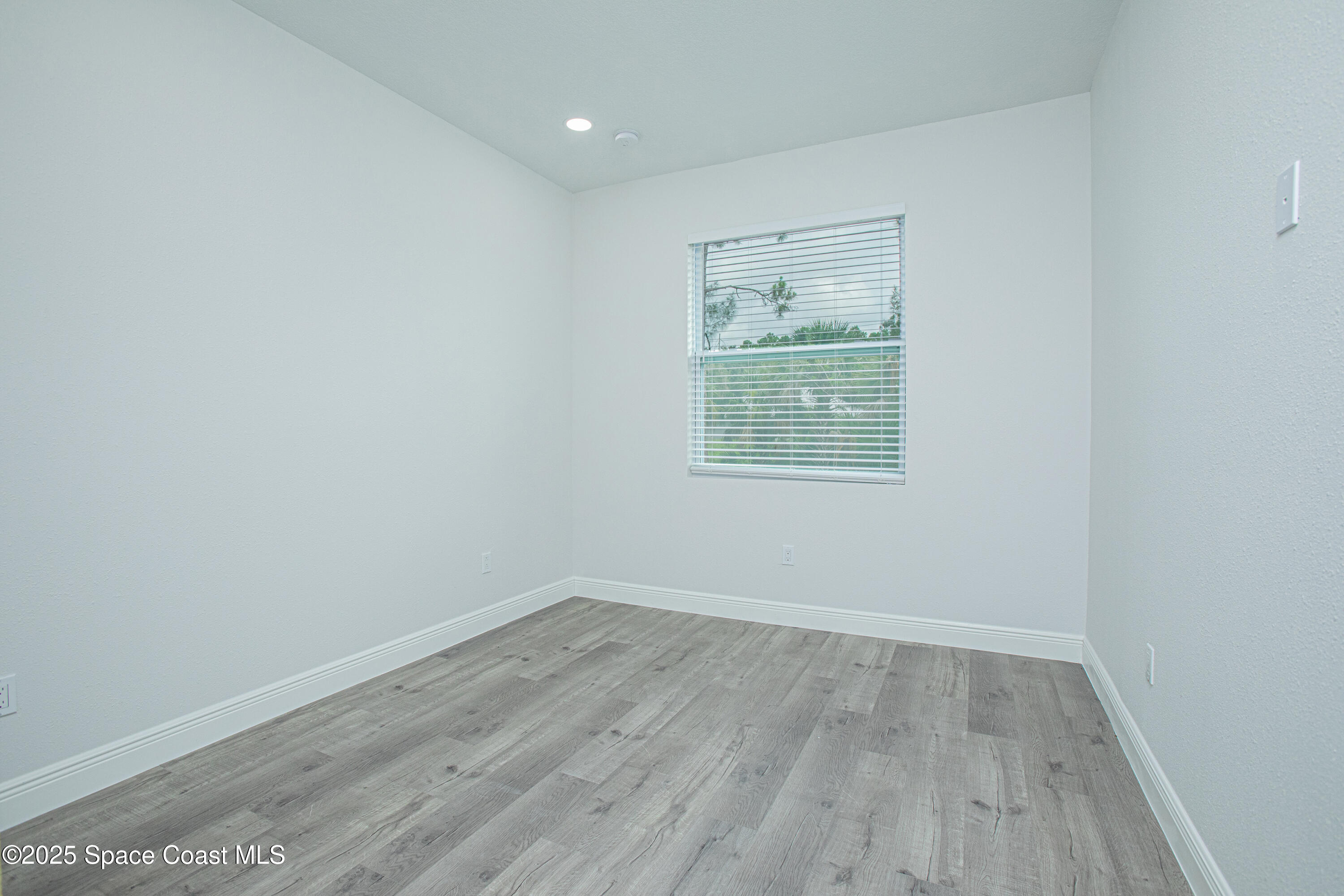 475 La Coco Street Southwest Palm Bay, FL 32908 - Photo 17 of 28 475-LaCocoStSW-Interior-17