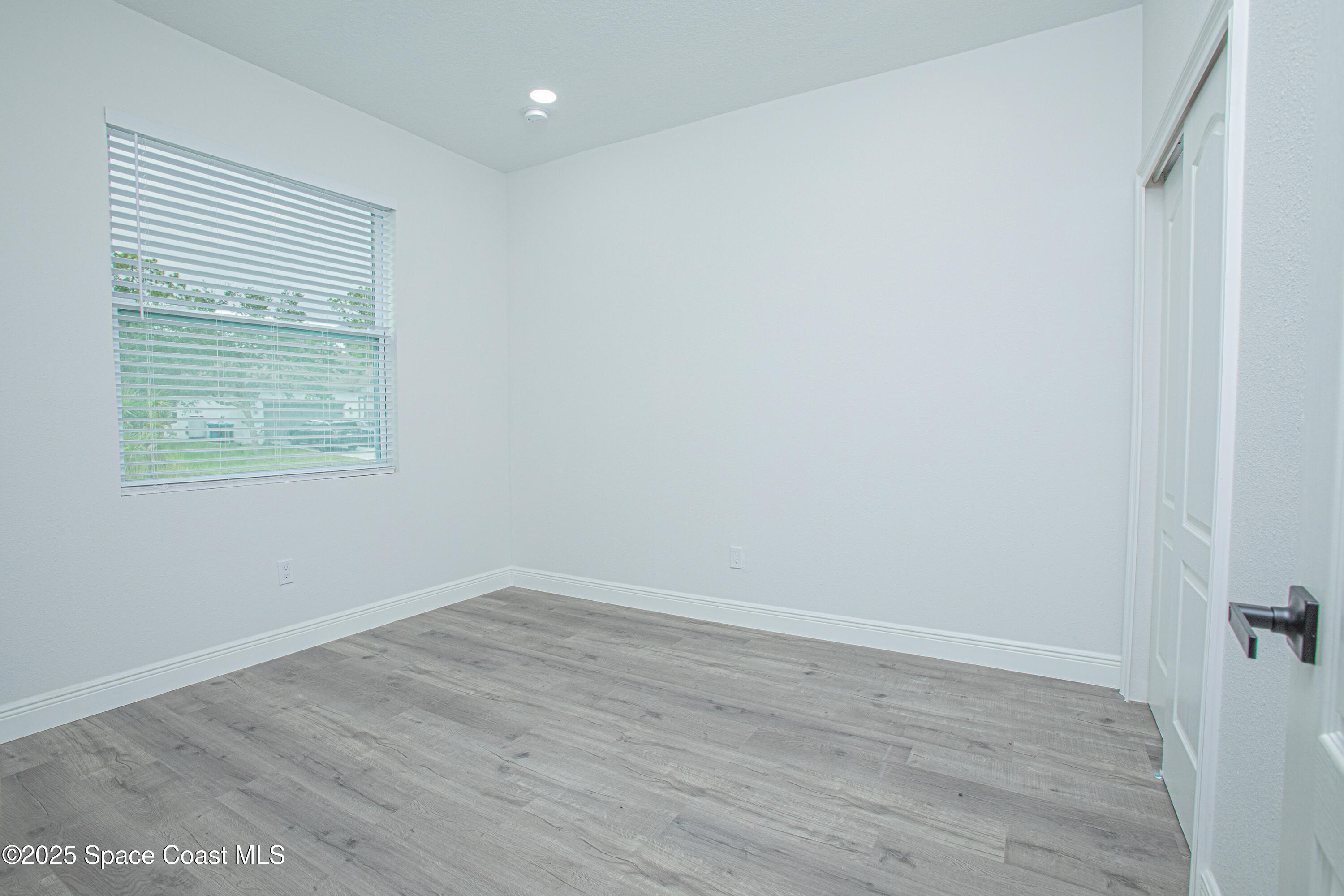 475 La Coco Street Southwest Palm Bay, FL 32908 - Photo 18 of 28 475-LaCocoStSW-Interior-16