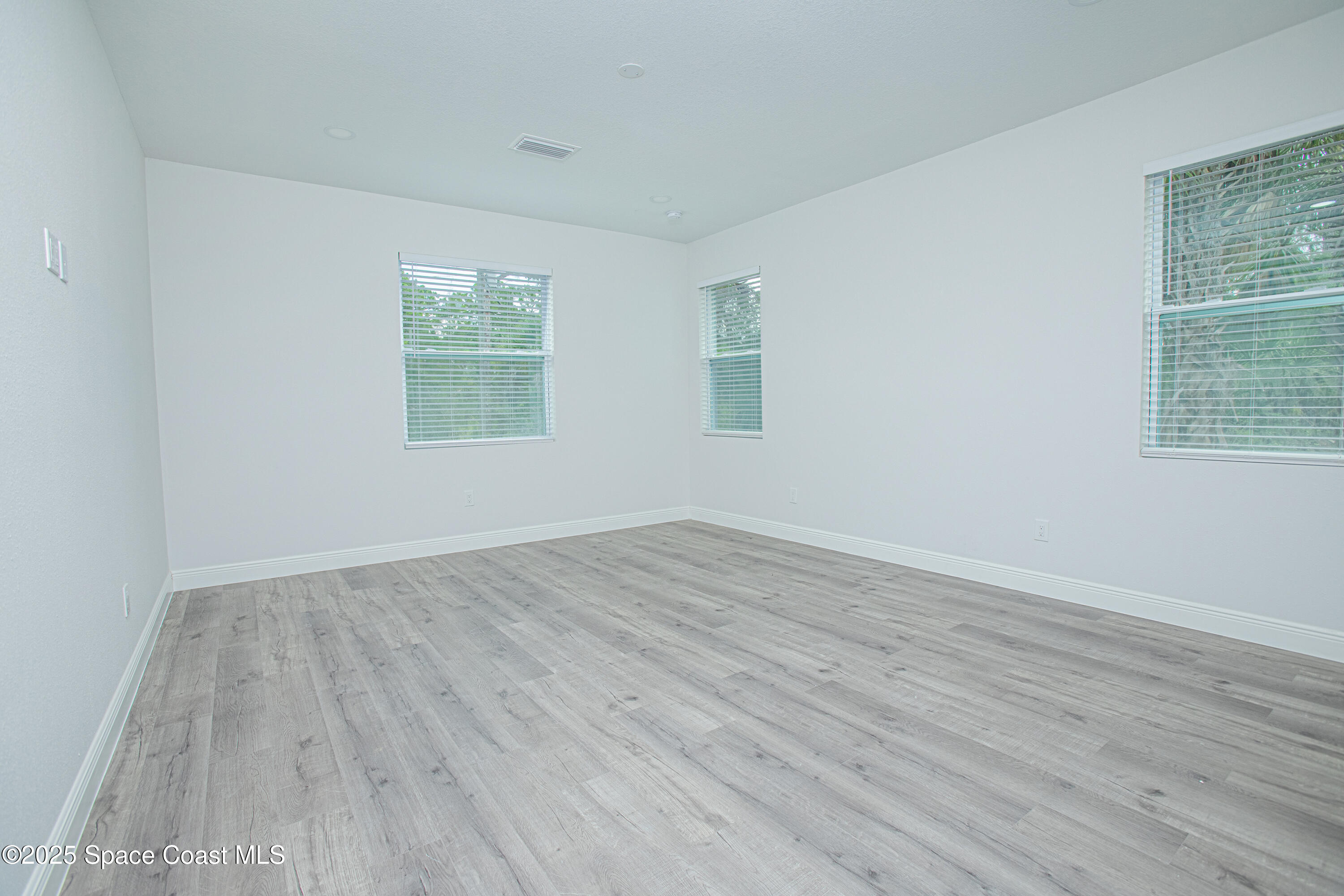 475 La Coco Street Southwest Palm Bay, FL 32908 - Photo 25 of 28 475-LaCocoStSW-Interior-8