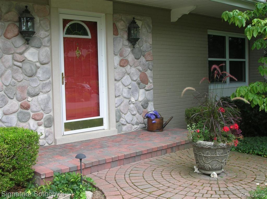 5745 Raven Road Bloomfield Hills, MI 48301 - Photo 23 of 23 Welcome Home