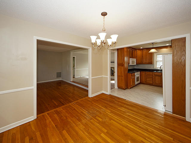 2559 Bengal Road North Charleston, SC 29406 - Photo 12 of 26 Bengal Dining Kitchen