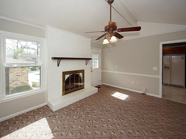 2559 Bengal Road North Charleston, SC 29406 - Photo 10 of 26 Bengal Family Room