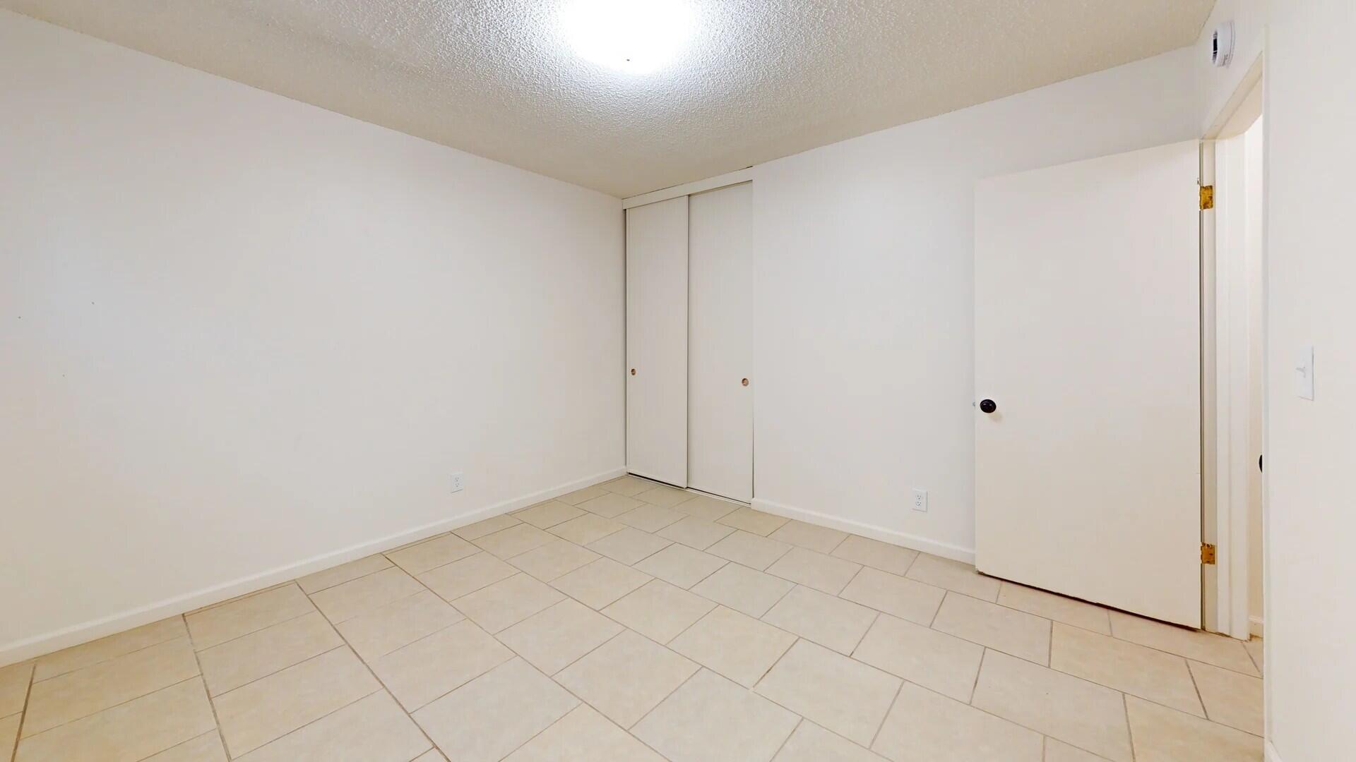1553 Riverside Drive Redding, CA 96001 - Photo 12 of 51 Unit 2 Bedroom