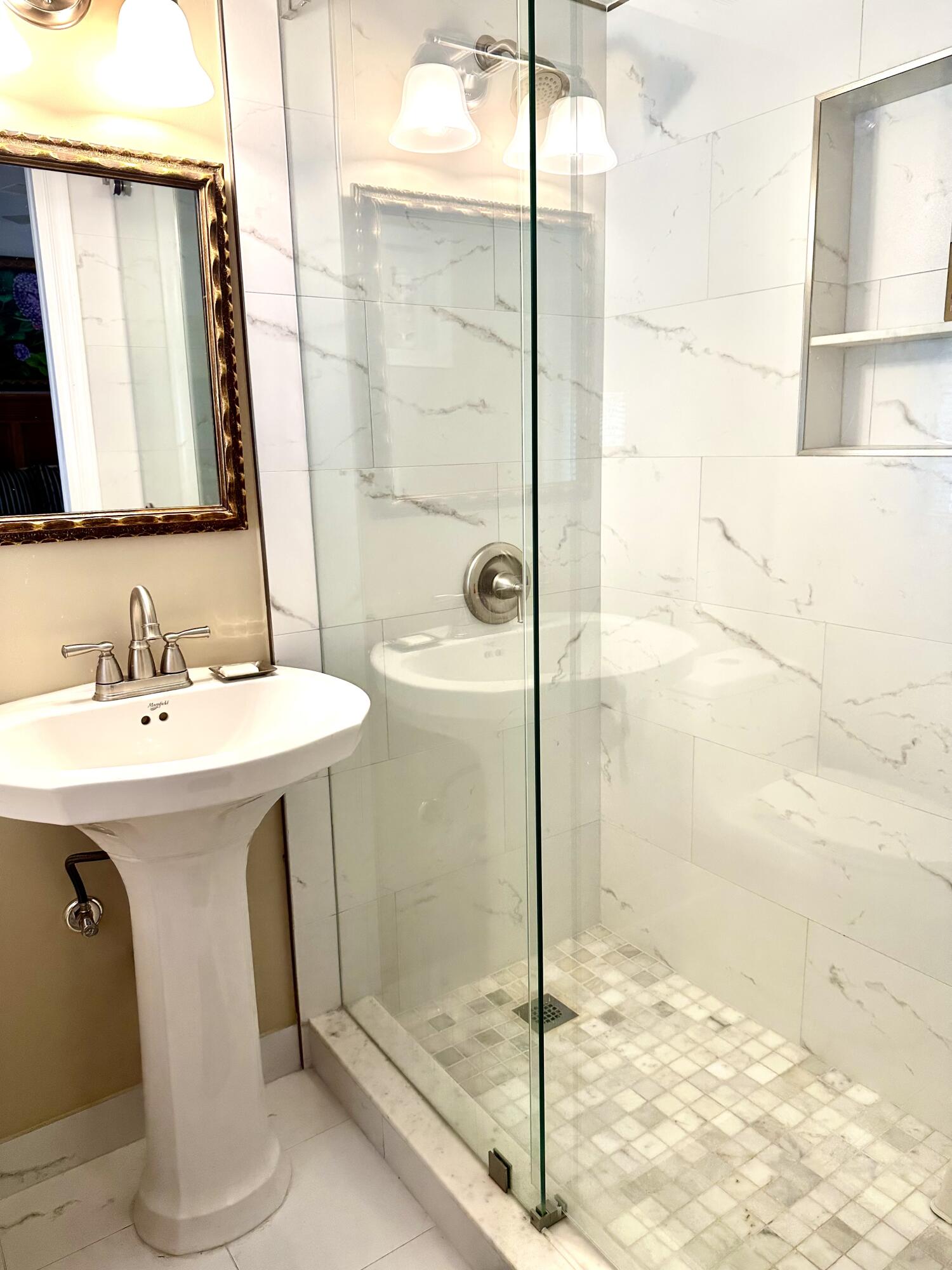 901 North Birch Road, Unit A2 Fort Lauderdale, FL 33304 - Photo 10 of 32 MC SHOWER