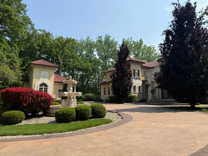 $3,395,000 | 1031 Barrys Court, Lake Forest, IL 60045