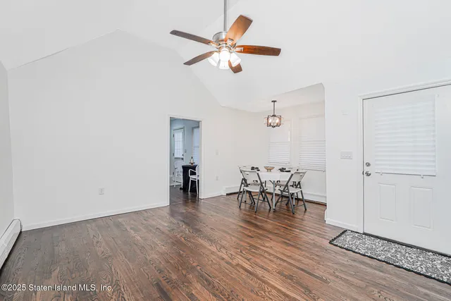 $599,999 | 422 Hunter Avenue | Midland Beach