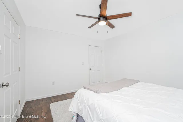 $599,999 | 422 Hunter Avenue | Midland Beach