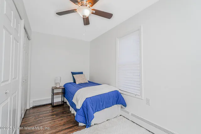 $599,999 | 422 Hunter Avenue | Midland Beach