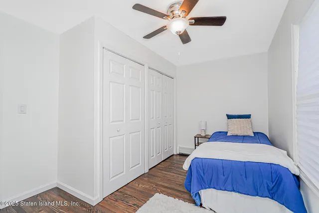 $599,999 | 422 Hunter Avenue | Midland Beach