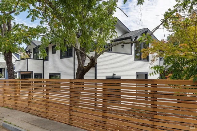 $3,250,000 | 52 Austin Avenue, San Anselmo, CA 94960