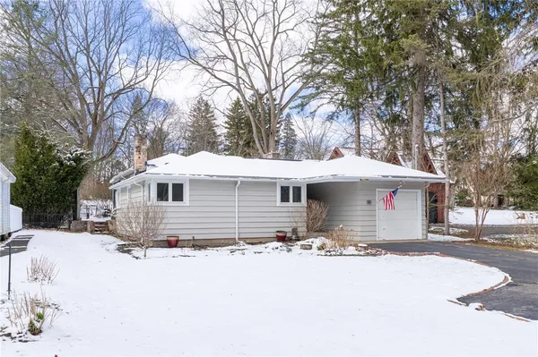 $279,900 | 437 North Landing Road, Brighton, NY 14625