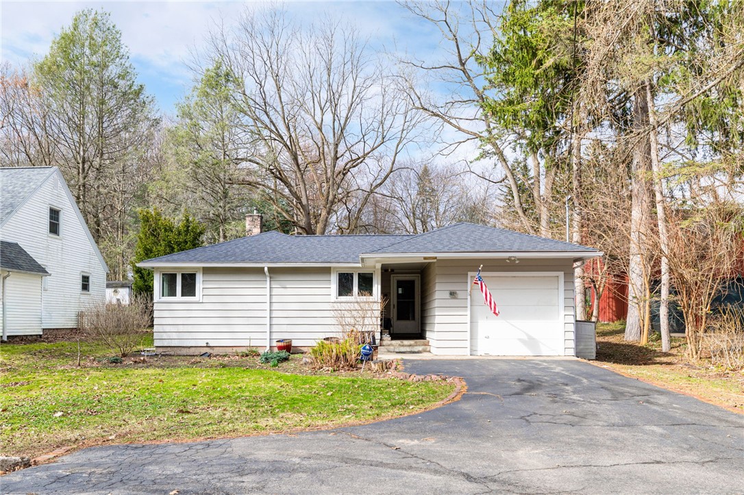 437 North Landing Road Brighton, NY 14625 - Photo 11 of 46