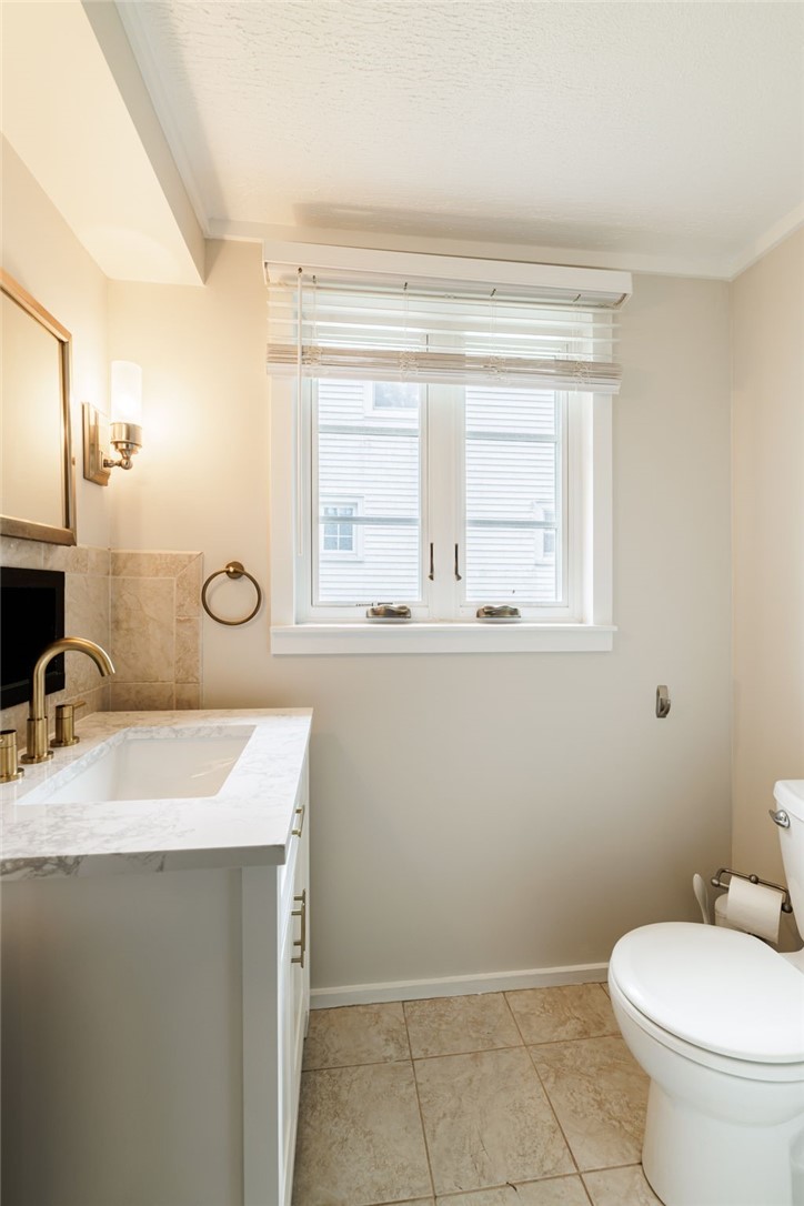 437 North Landing Road Brighton, NY 14625 - Photo 15 of 46