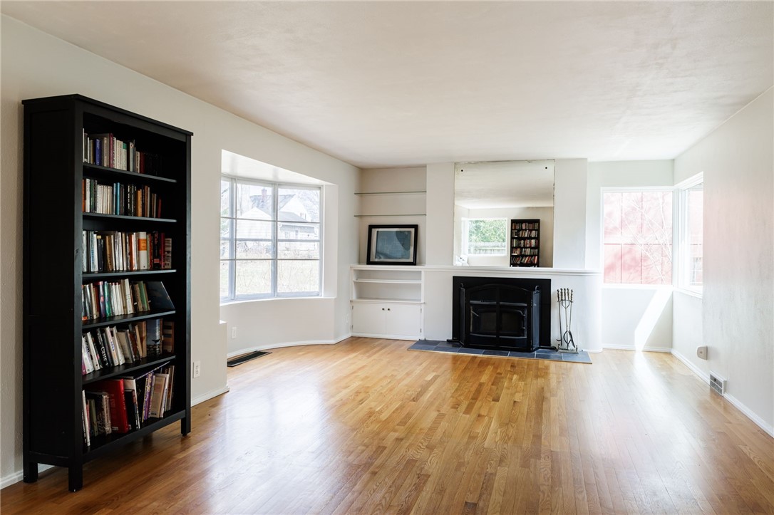 437 North Landing Road Brighton, NY 14625 - Photo 21 of 46