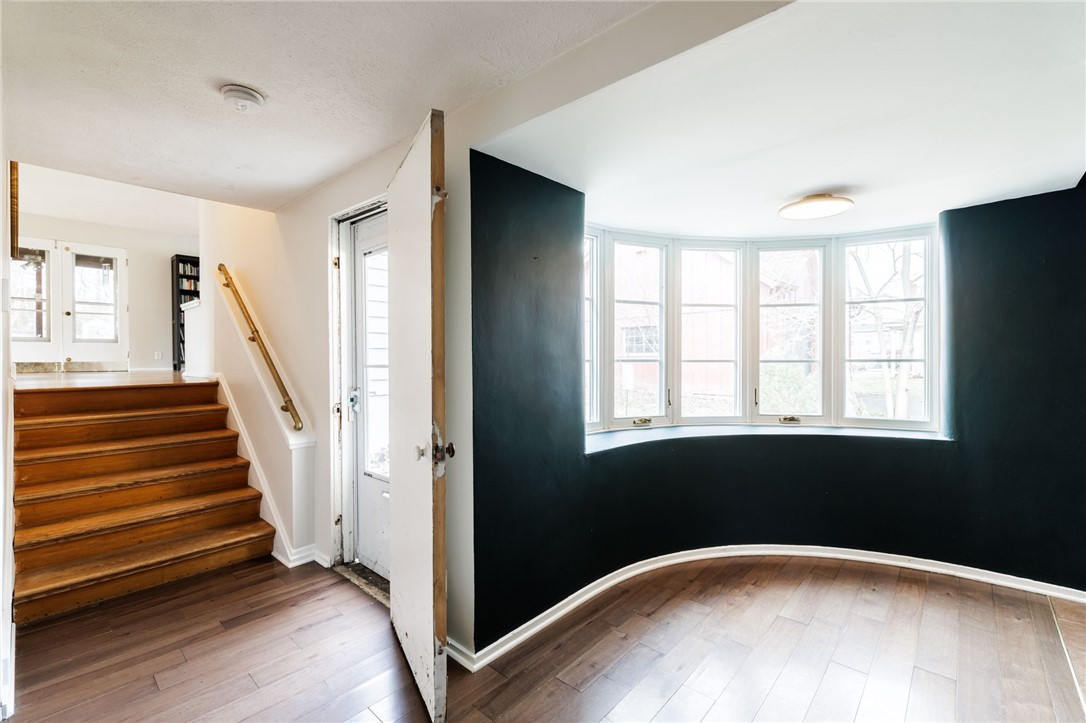 437 North Landing Road Brighton, NY 14625 - Photo 5 of 46