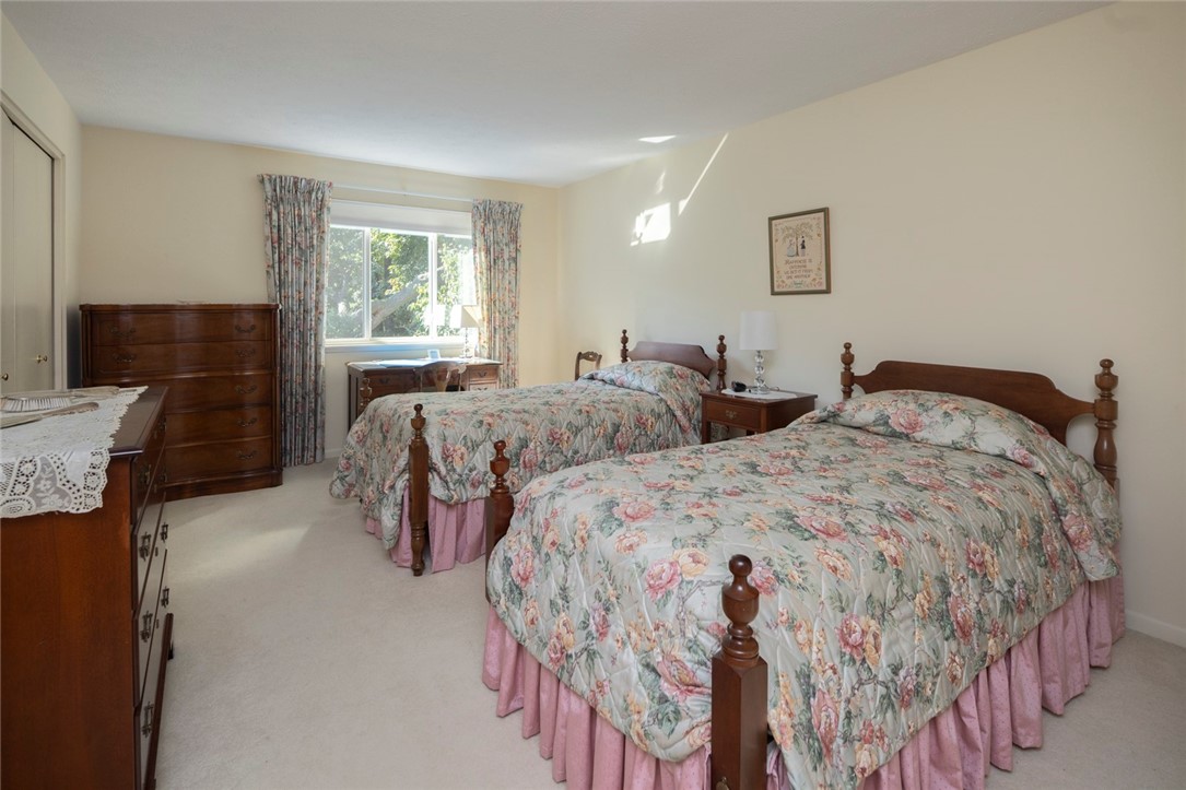 30 Menlo Place Rochester, NY 14620 - Photo 18 of 32