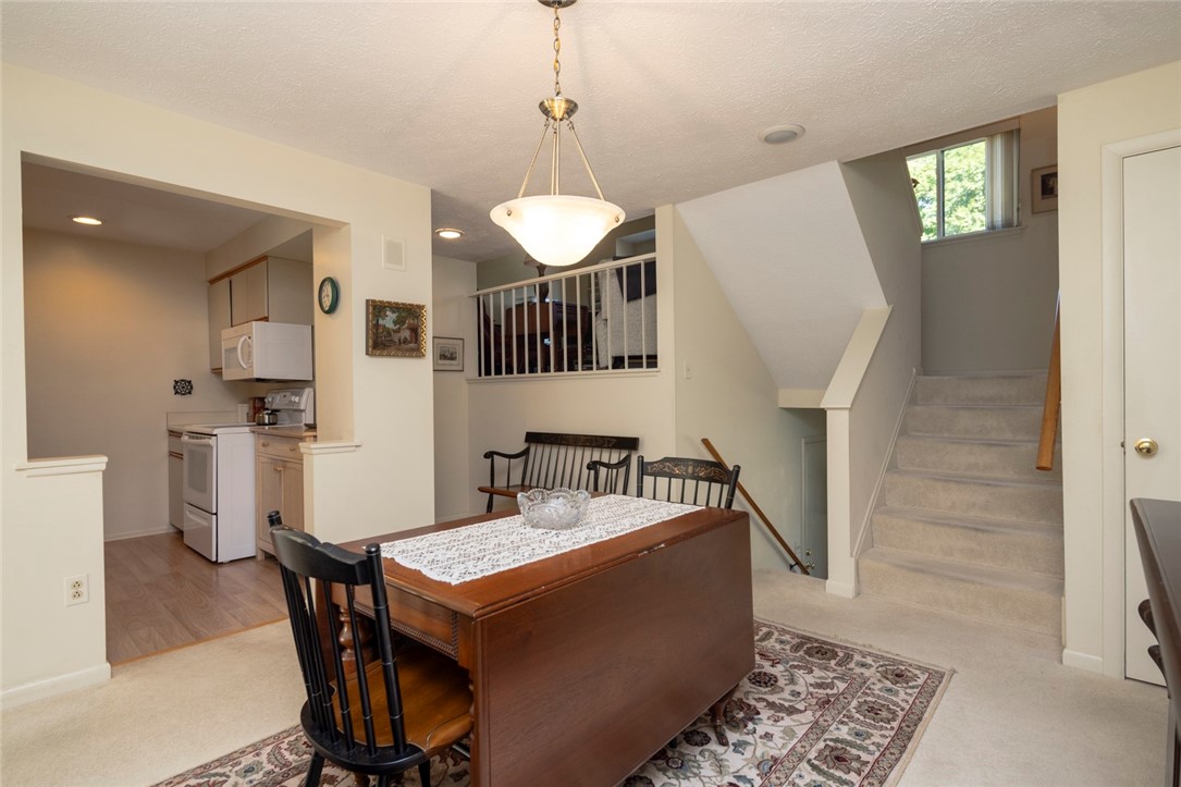 30 Menlo Place Rochester, NY 14620 - Photo 3 of 32