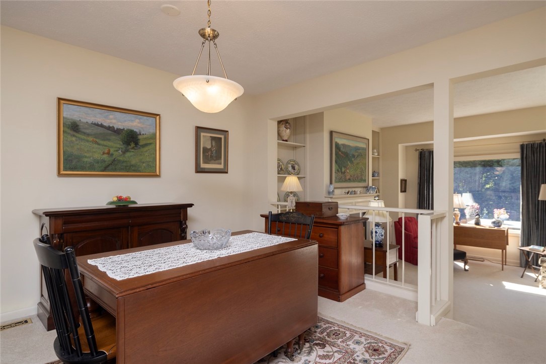 30 Menlo Place Rochester, NY 14620 - Photo 4 of 32