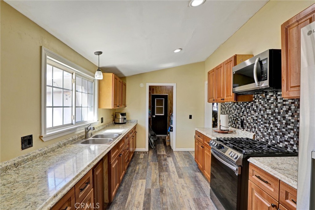19009 South Laurel Park Road Compton, CA 90220 - Photo 13 of 30 Gallery Image 13