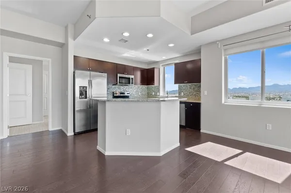 $2,690 | 8255 South Las Vegas Boulevard, Unit 1321, Las Vegas, NV 89123