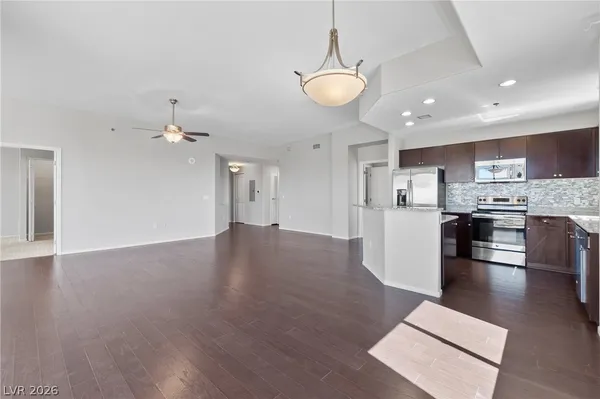 $2,690 | 8255 South Las Vegas Boulevard, Unit 1321, Las Vegas, NV 89123