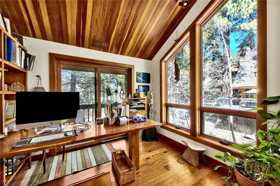 976 Tee Court Incline Village, NV 89451 - Photo 28 of 34 a view of a living room and floor to ceiling window