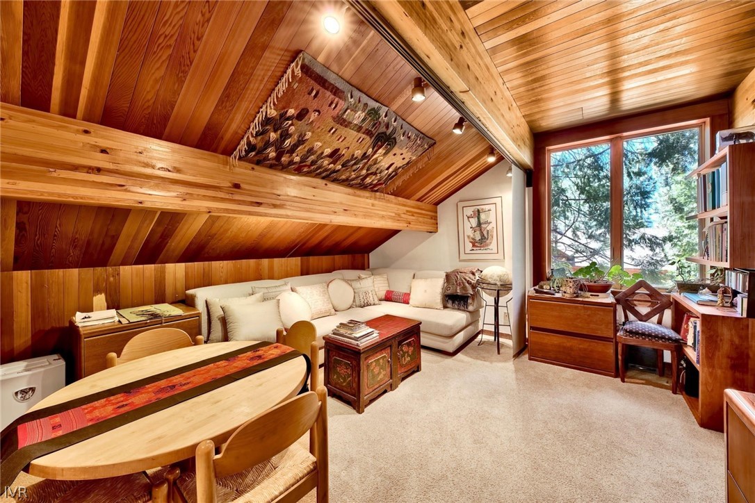 976 Tee Court Incline Village, NV 89451 - Photo 29 of 34 a bed room with furniture and a window