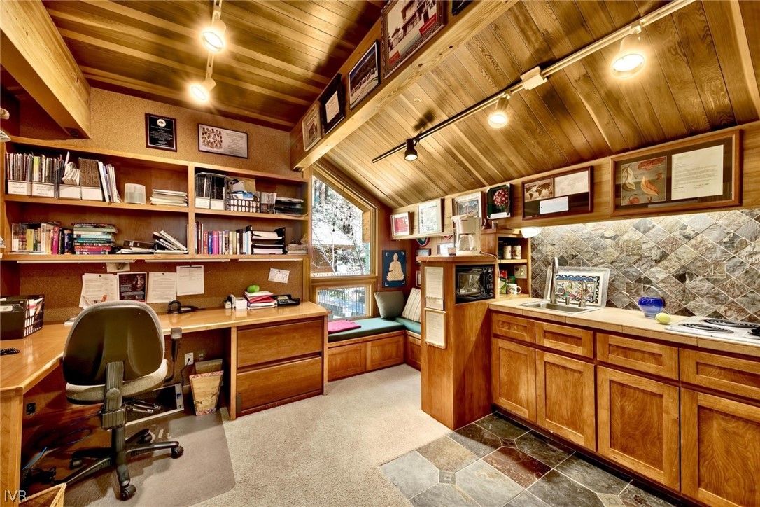 976 Tee Court Incline Village, NV 89451 - Photo 30 of 34 a view of a workspace with furniture