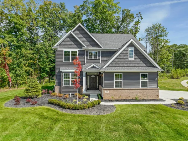 $649,900 | 359 Amelia Circle, South Lyon, MI 48178