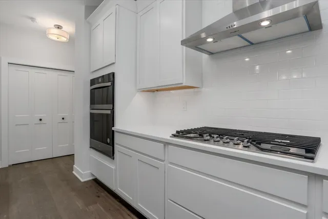 $649,900 | 359 Amelia Circle, South Lyon, MI 48178