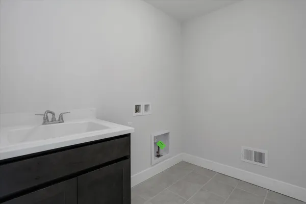 $649,900 | 359 Amelia Circle, South Lyon, MI 48178