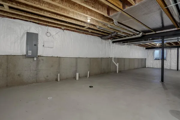 $649,900 | 359 Amelia Circle, South Lyon, MI 48178