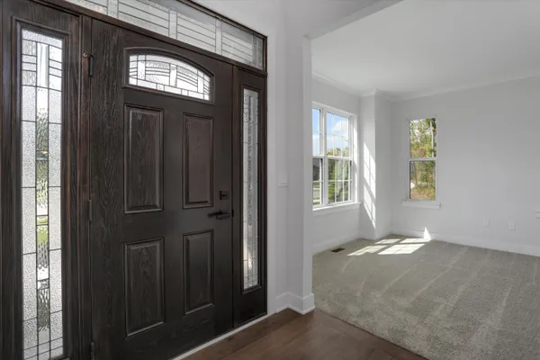 $649,900 | 359 Amelia Circle, South Lyon, MI 48178