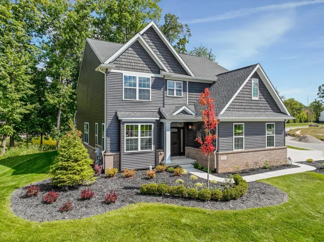 $649,900 | 359 Amelia Circle, South Lyon, MI 48178