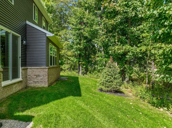 $649,900 | 359 Amelia Circle, South Lyon, MI 48178