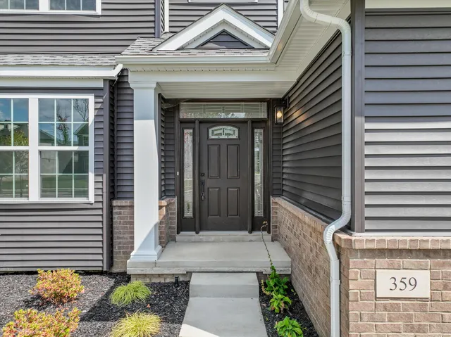 $649,900 | 359 Amelia Circle, South Lyon, MI 48178