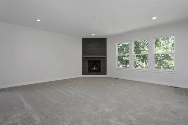 $649,900 | 359 Amelia Circle, South Lyon, MI 48178