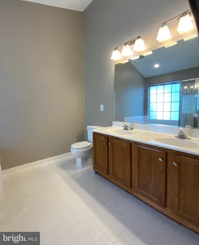 an empty room with a empty space and window