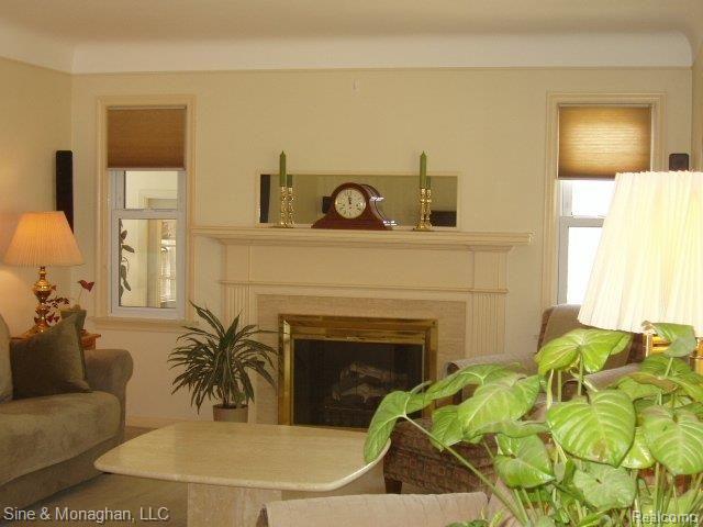 2659 Bembridge Road Royal Oak, MI 48073 - Photo 3 of 25 13 X 22 LIVING ROOM