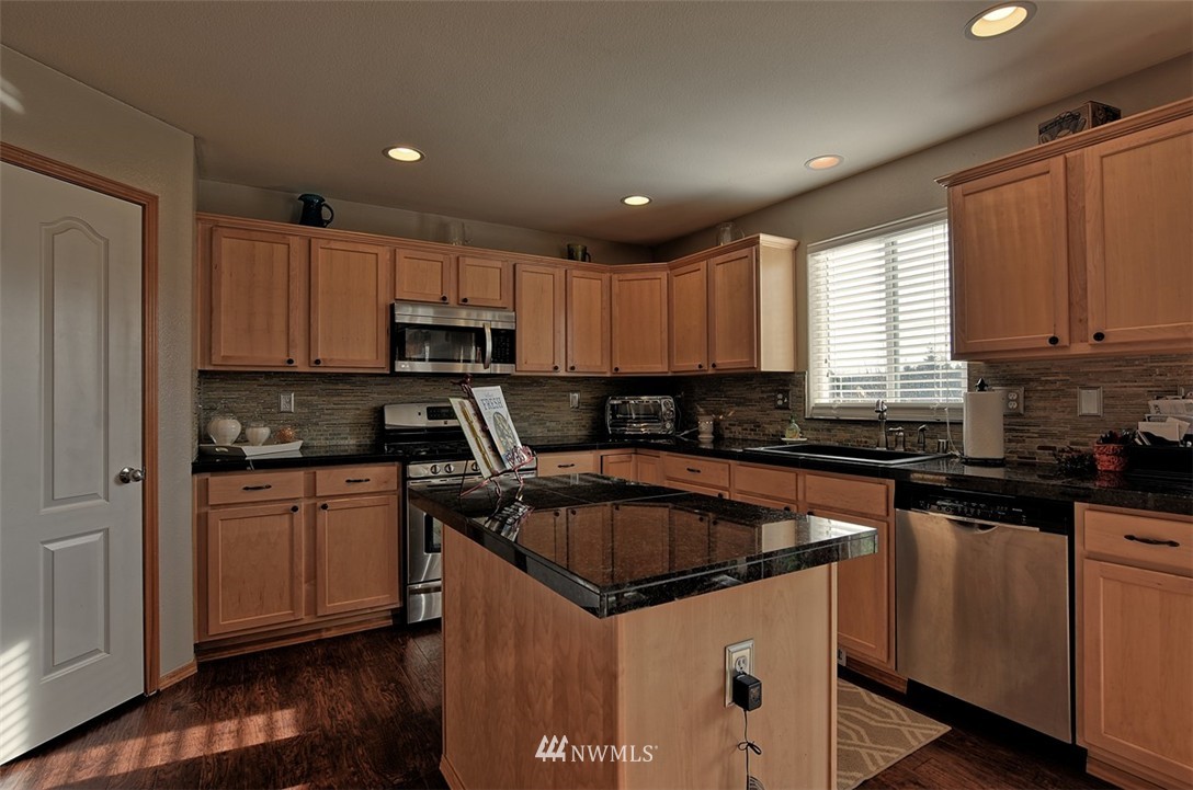 27735 Ridge Way Stanwood, WA 98292 - Photo 4 of 21