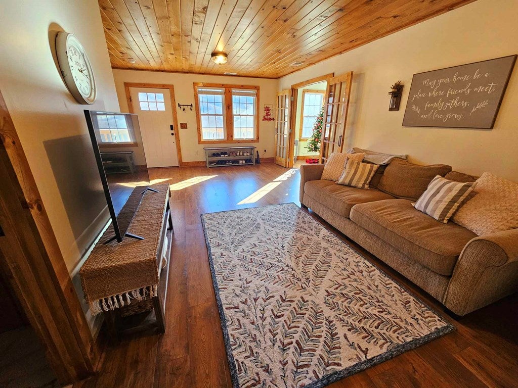 2451 Gratton Road Tazewell, VA 24651 - Photo 10 of 49 Gallery Image 10