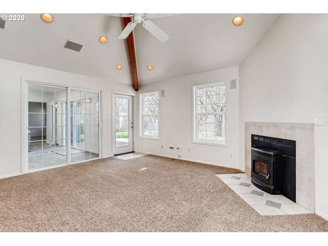 23939 Southwest Rosedale Road Beaverton, OR 97078 - Photo 12 of 28