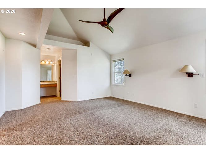 23939 Southwest Rosedale Road Beaverton, OR 97078 - Photo 14 of 28