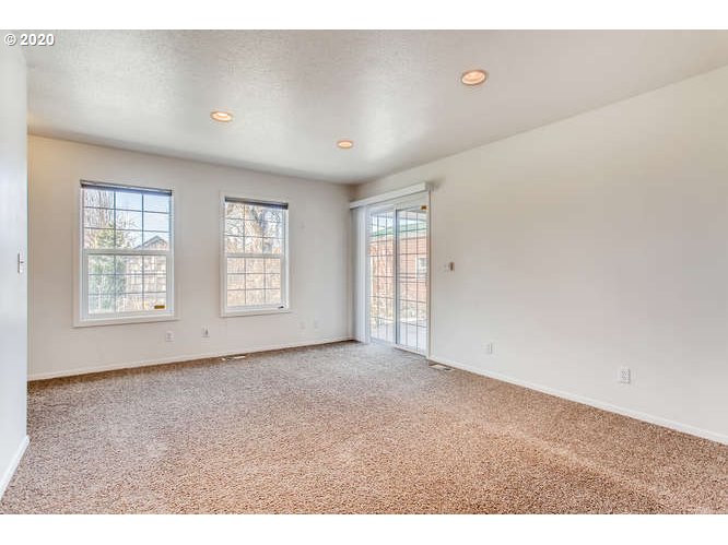 23939 Southwest Rosedale Road Beaverton, OR 97078 - Photo 18 of 28