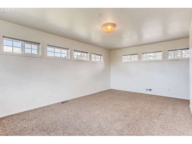 23939 Southwest Rosedale Road Beaverton, OR 97078 - Photo 23 of 28