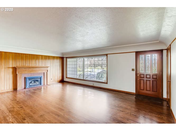 23939 Southwest Rosedale Road Beaverton, OR 97078 - Photo 5 of 28