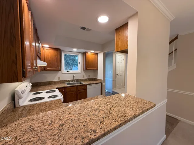 $2,000 | 1456 Barton Pl Drive, Raleigh, NC 27608