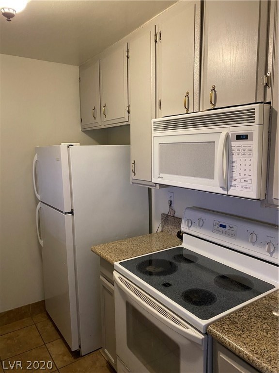 2230 East Desert Inn Road Las Vegas, NV 89169 - Photo 11 of 36