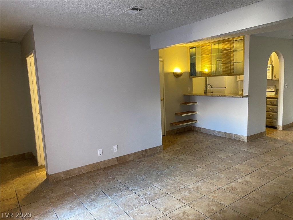 2230 East Desert Inn Road Las Vegas, NV 89169 - Photo 13 of 36